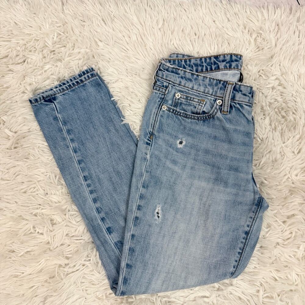 GAP Light Blue Straight-Leg Distressed Sexy Boyfriend Fit Jeans Size 0 25R